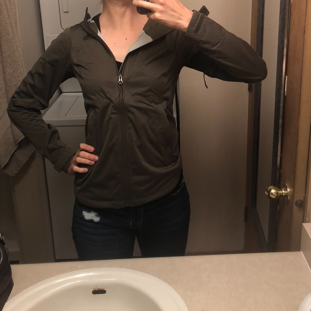 The North Face Rain Jacket - Picture 6 of 7